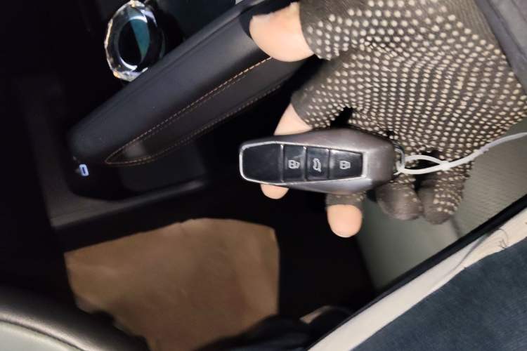 Used iCAR 03 2024 472km Four-Wheel Drive Long-Range Intelligent Advanced Version