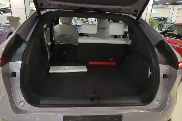 Used XPeng G6 2025 625 Long-Range Max Flagship Edition