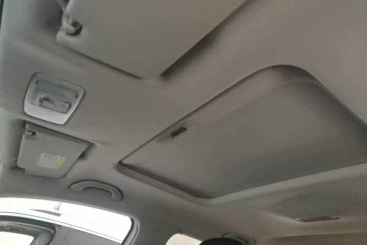 Used Jetta VS5 2019 280TSI Automatic Glory Edition Headliner