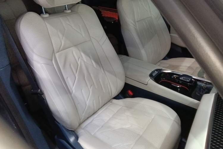 Used Zeekr 009 2024 Six-Seat Executive Version 4WD 108 kWh