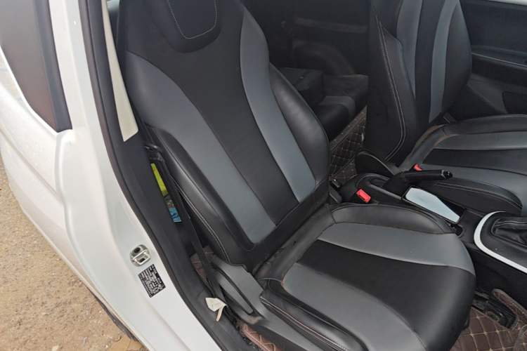 Used Roewe Clever 2022 311km QiQi BoBo Edition
