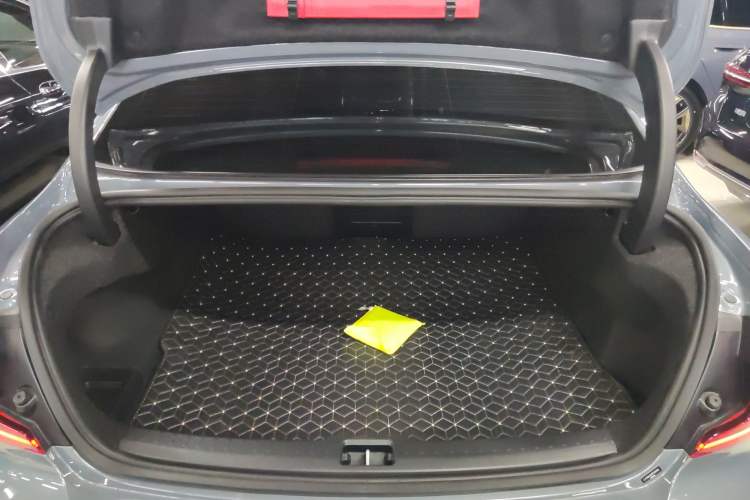 Used Volvo S60 2024 B4 Zhiyi Luxury Edition Trunk