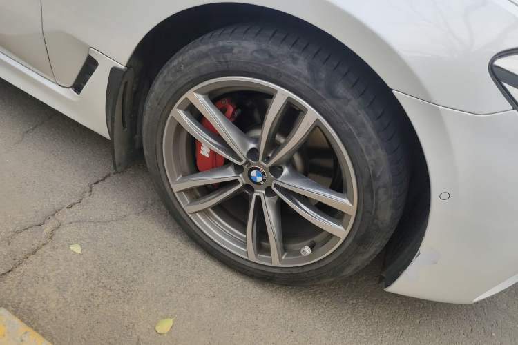 Used BMW 6 Series GT 2018 630i M Sport Package Right Front Wheel Hub