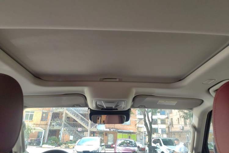 Used Tank 300 2025 2.0T Conqueror Headliner