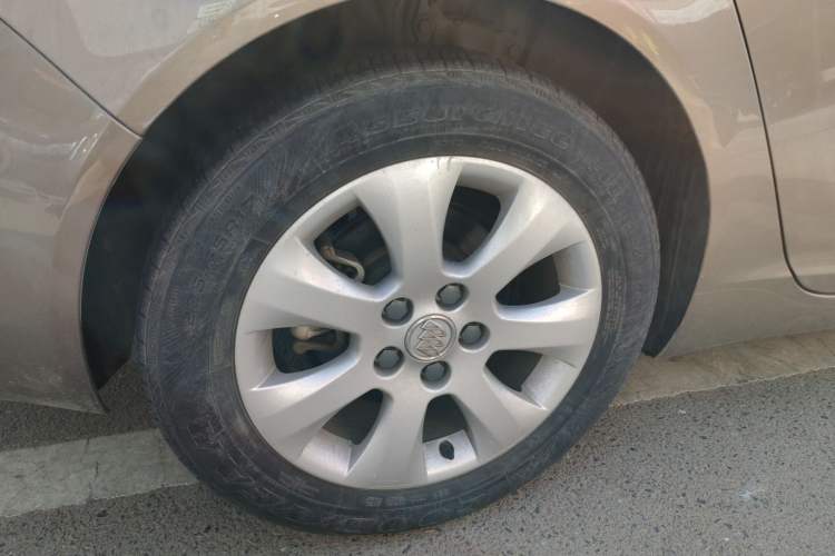 Used Buick Regal 2015 2.0L Leading Fashion Edition