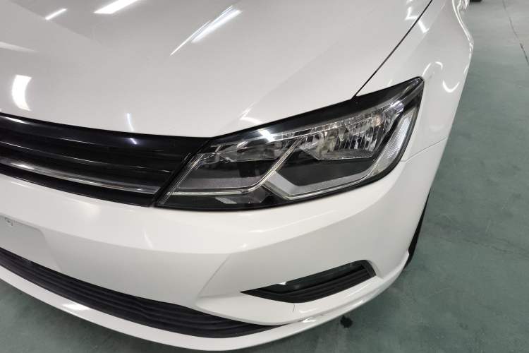 Used Volkswagen Lamando 2015 230TSI DSG Fashion Edition
