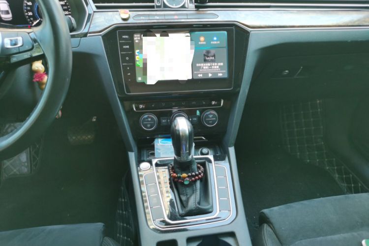 Used Volkswagen Magotan 2018 330TSI DSG Luxury Model Audio And AC Panel