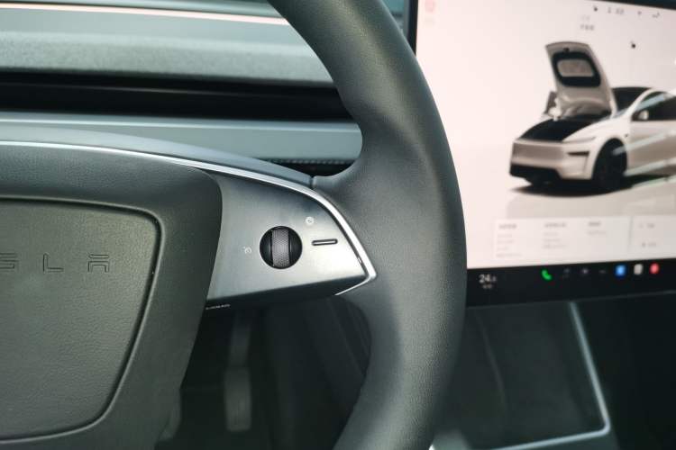 Used Tesla Model Y 2025 Rear-Wheel Drive First Edition