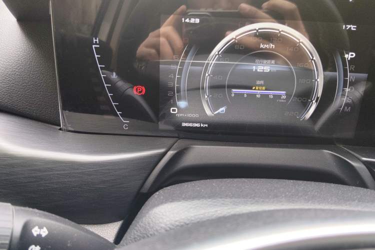 Used Bestune T77 2020 PRO 280 TID Automatic Luxury Model Odometer Close Up