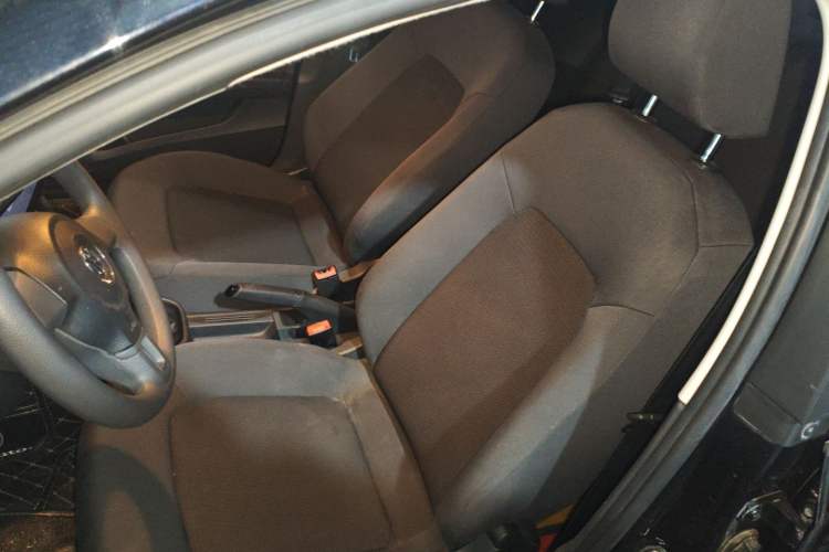 Used Volkswagen Santana 2015 1.6L Automatic Fashion Edition