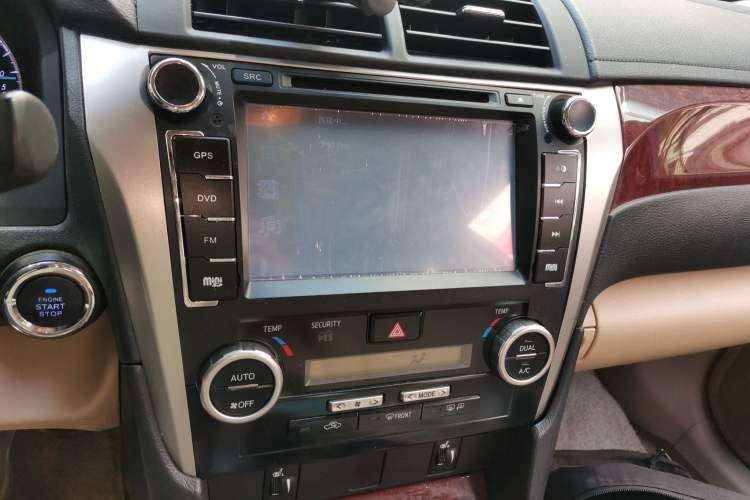 Used Toyota Camry 2013 2.0G Comfort Edition
