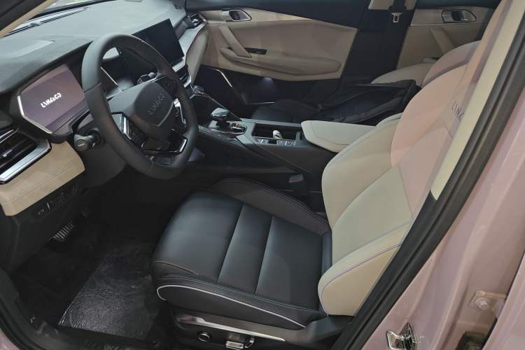 Used Lynk & Co 06 2023 Remix 1.5T Shero