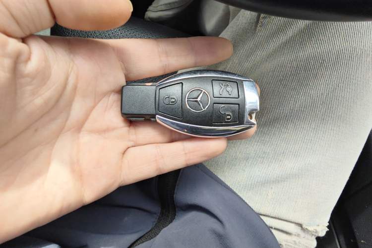 Used Mercedes-Benz C-Class 2015 Revised C 200 L Sport Edition Vehicle Key