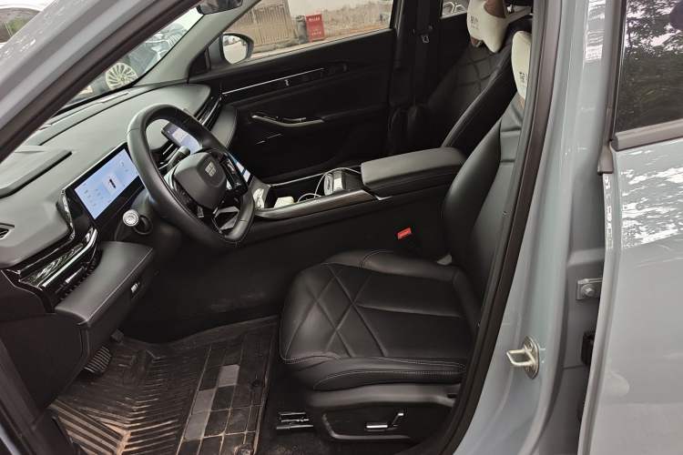 Used Geely Galaxy L6 2024 60km PLUS Dragon Edition Left Front Seat