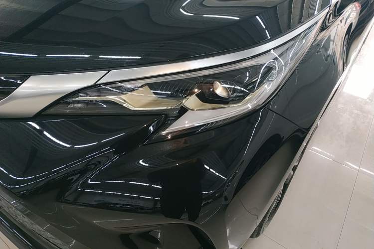 Used Toyota Granvia 2026 Model 2.5L Hybrid Prestige PLUS Edition Left Front Headlight