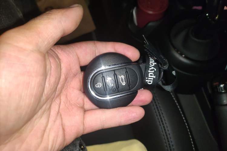 Used MINI 2023 Updated 1.5T COOPER Artist Vehicle Key