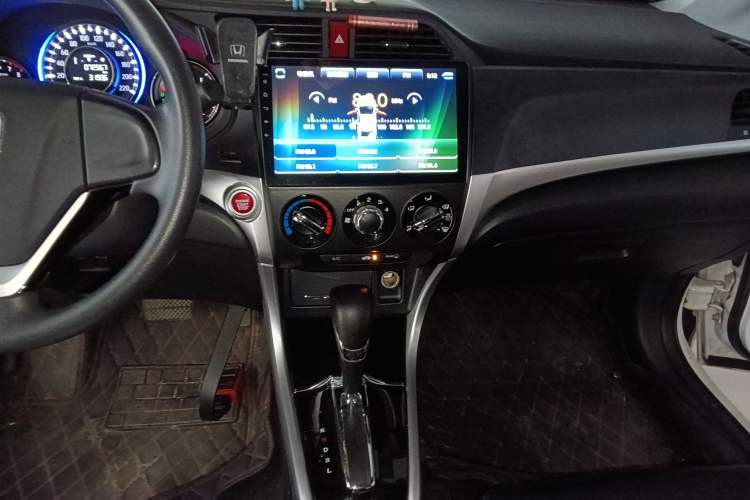 Used Honda Crider 2016 1.8L CVT Luxury Edition
