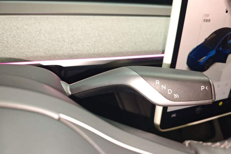 Used Tesla Model Y 2024 Rear-Wheel-Drive Version
