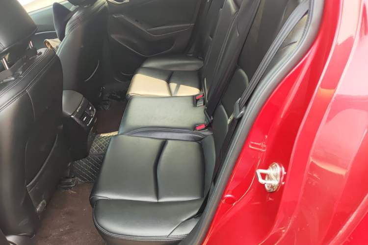 Used Mazda 3 Axela 2019 Cloud-Controlled Sedan 1.5L Automatic Luxury Model China VI Standard Left Rear Seat