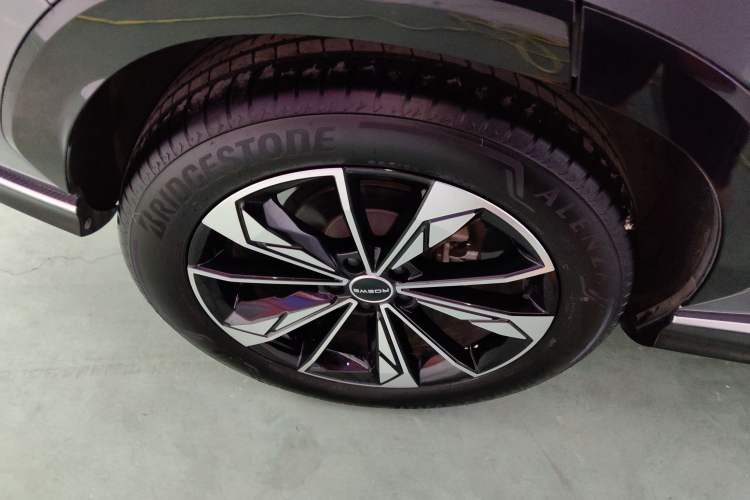 Used Roewe RX5 2023 1.5T Prestige Sliding-Screen Version