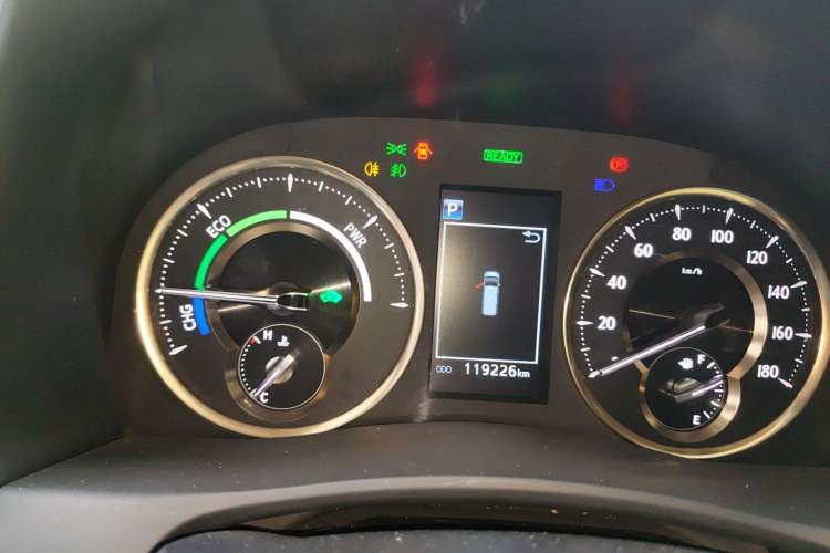 Used Toyota Alphard 2020 Dual-Engine 2.5L Luxury Edition
