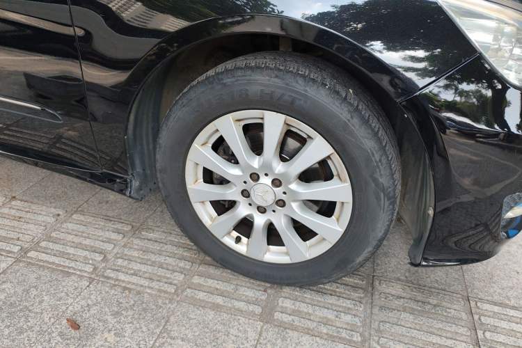 Used Mercedes-Benz R-Class 2011 R 350 L 4MATIC
