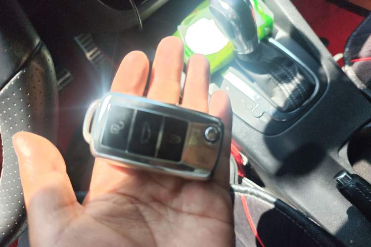 Used Volkswagen Scirocco 2011 R 2.0TSI Interior 1