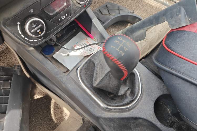 Used FAW Senya R7 2017 1.6L Manual Luxury Model