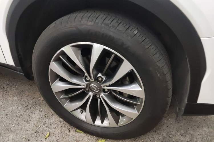 Used GAC Trumpchi GS8 2017 320T Two-Wheel Drive Luxury Smart Connectivity Version (7 Seats)
