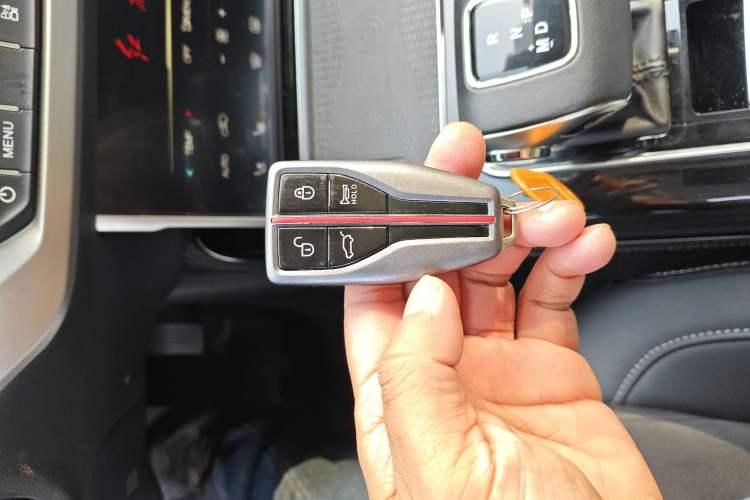 Used Hongqi HS7 2022 3.0T Automatic All-Wheel Drive ZhiLian Flagship Edition Five Seats Interior 1