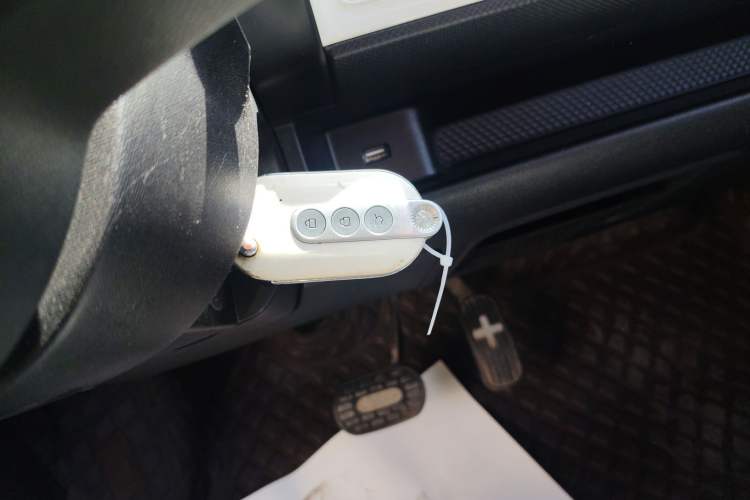 Used Wuling Hongguang MINIEV 2022 GAMEBOY 300km Enthusiast Model with Lithium Iron Phosphate
