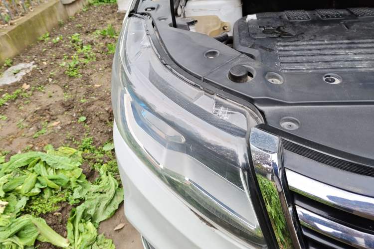 Used FORTHING SX6 2016 1.6L CVT Luxury Model Right Front Headlight