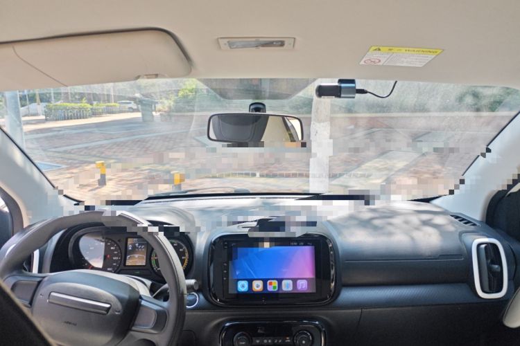 Used Roewe Clever 2022 311km QiQi BoBo Edition Center Console