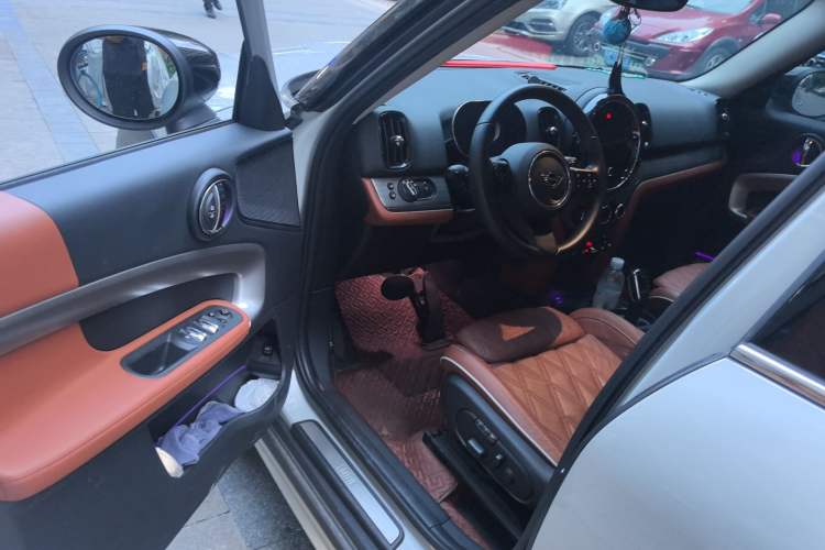 Used MINI Countryman 2022 1.5T COOPER ALL4 Connoisseur Driver Seat