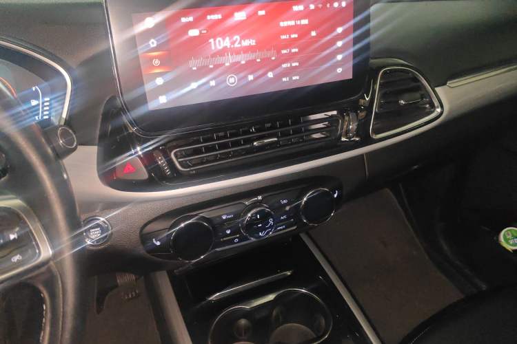 Used EXEED Lingyun 2020 1.6T Two-Wheel Drive Star Edition