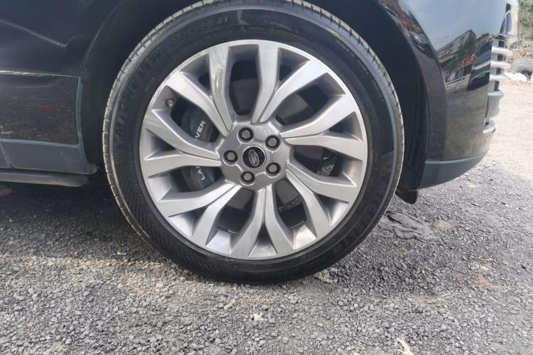 Used Land Rover Range 2021 3.0 L6 Century Extended Classic Edition