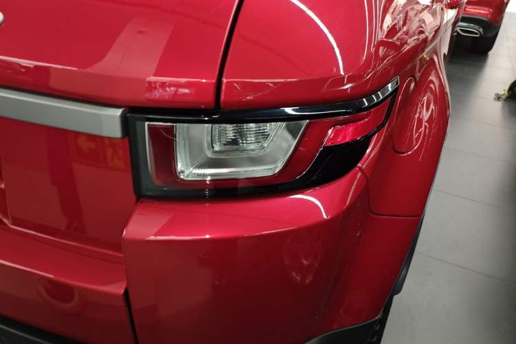 Used Land Rover Range Rover Evoque 2018 240 PS SE Smart Brilliance Edition