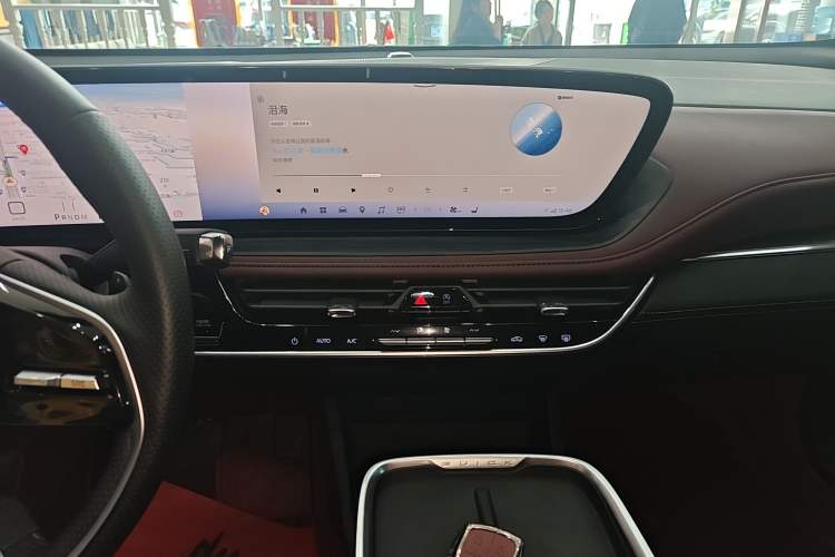 Used Buick LaCrosse 2026 Model 28T Platinum Edition