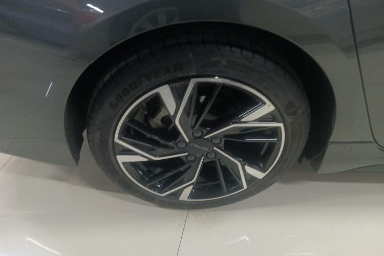 Used Lynk & Co 03 2023 1.5TD DCT JingPro