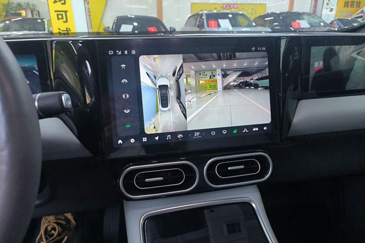 Used Leapmotor C01 2023 Range-Extended 216 Comfort Edition Audio And AC Panel