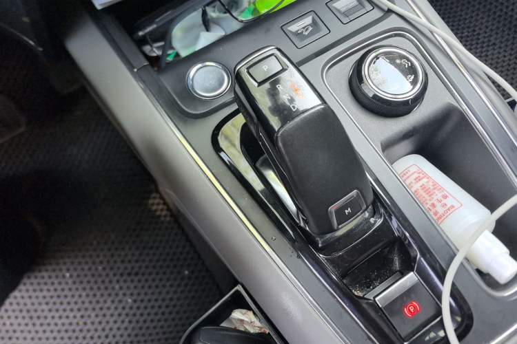 Used Citroen C5 AIRCROSS 2017 380THP Luxury Model Gear Lever