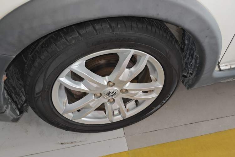 Used CHANGAN CX20 2014 1.4L Manual Sport Edition China V Standard Left Front Wheel Hub