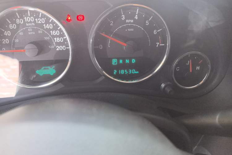 Used Jeep Wrangler 2014 3.0L Sahara Four-Door Edition Odometer Close Up