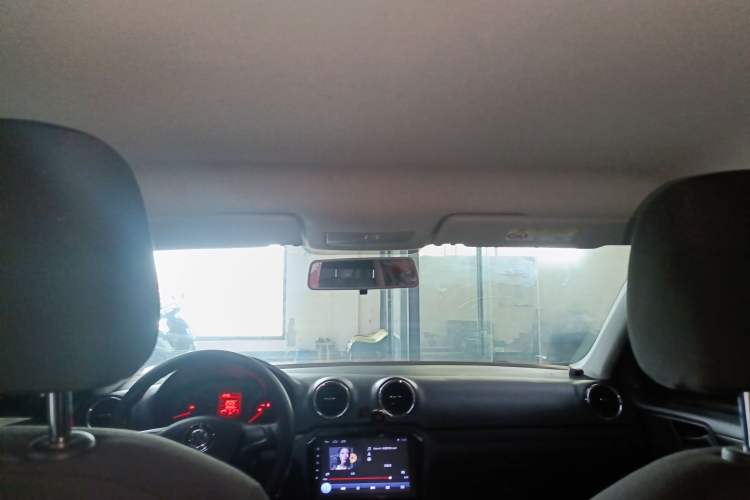 Used Volkswagen Jetta 2017 1.5L Manual Fashion Edition Headliner