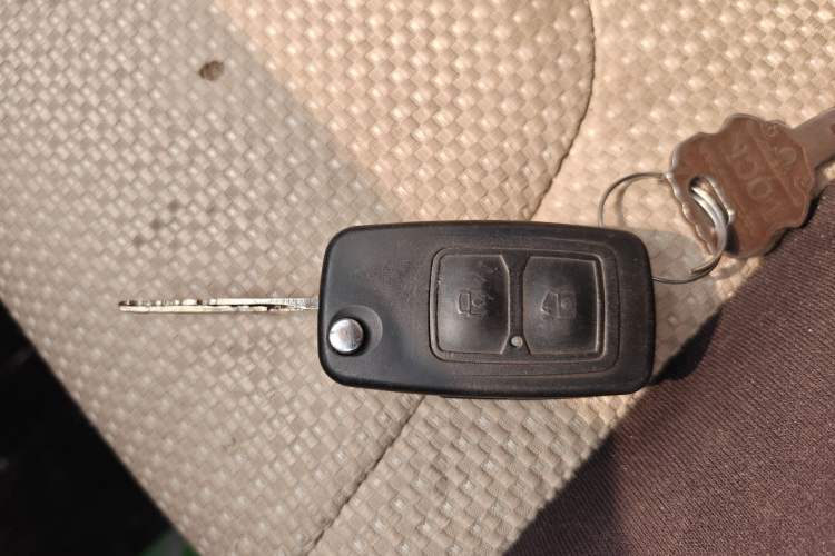 Used CHANGAN KUAYUE Xing V7 2022 1.6L Gasoline Luxury Model 2-Door Dual-Swing Doors DAM16KR Vehicle Key