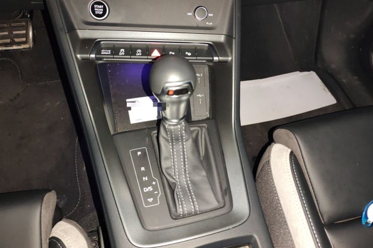 Used Audi Q3 2024 40 TFSI Fashion Dynamic Model Gear Lever