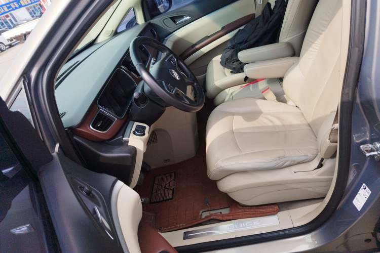 Used Buick GL8 2017 25S Prestige Version China V Standard Left Front Seat