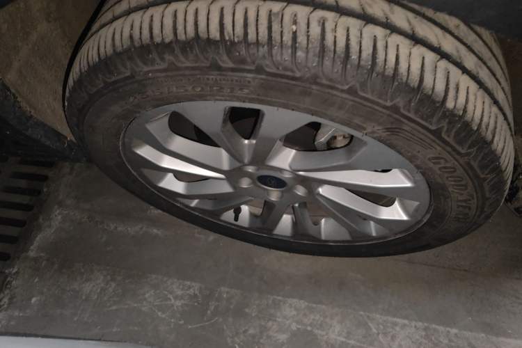 Used Ford Equator 2023 EcoBoost 225 Platinum Edition 7-Seater (2/3/2)
