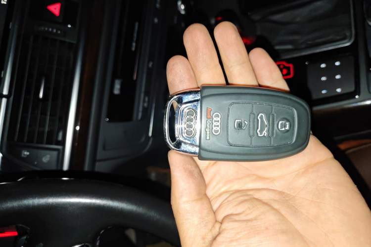 Used Audi A6L 2012 30 FSI Luxury Model