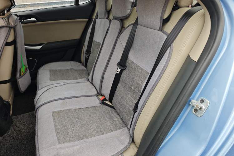 Used Roewe e550 2016 Deluxe Edition